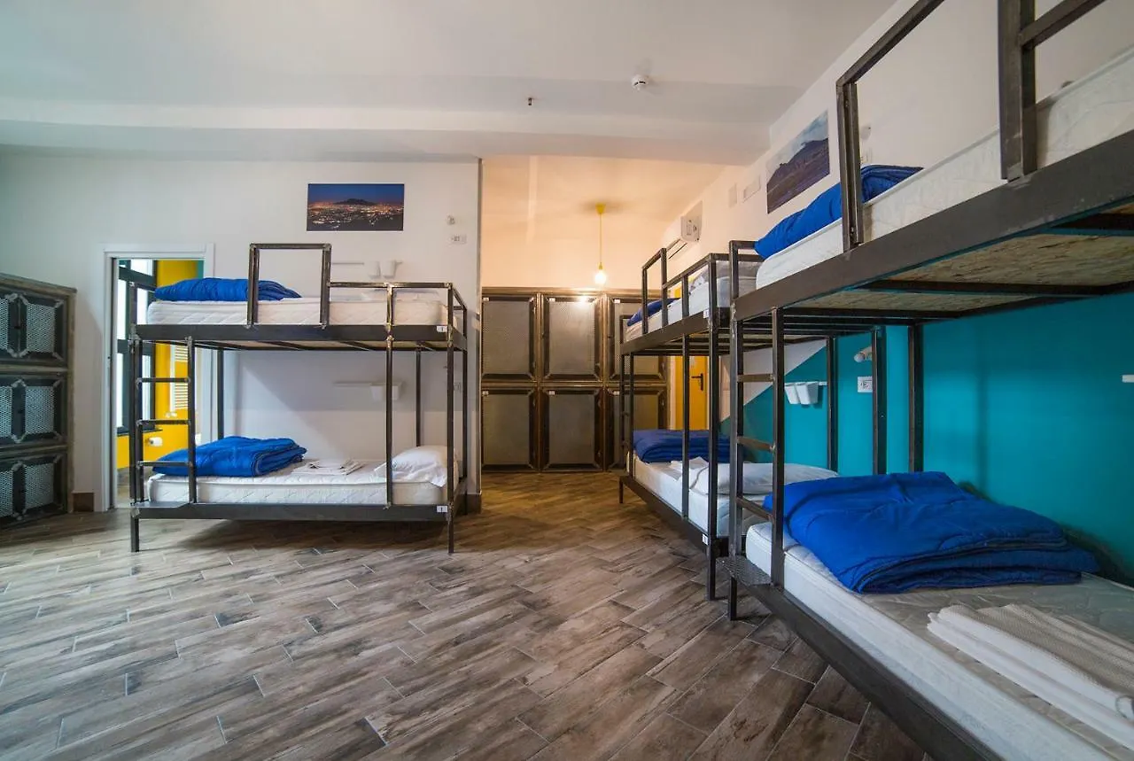 Hostel Ostello Bello Napoli İtalya