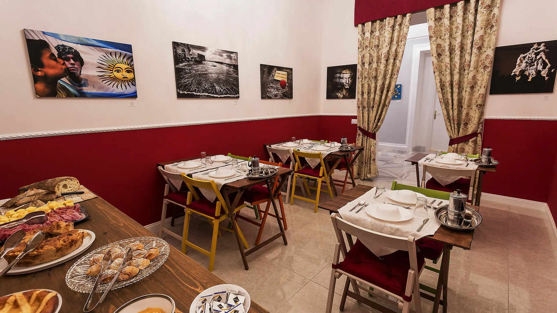 אכסניה Ostello Bello Napoli